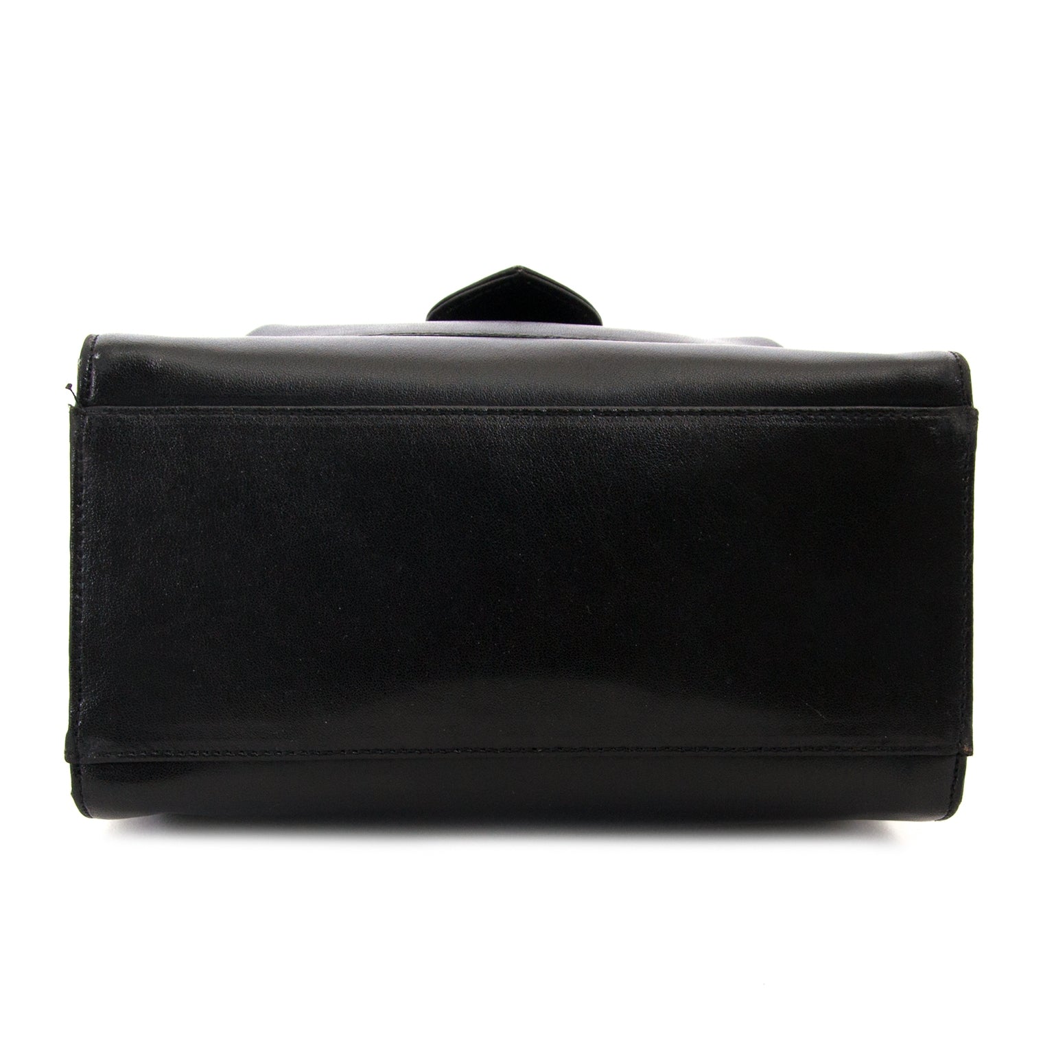 chloé black square crossbody bag now for sale at labellov vintage fashion webshop belgium