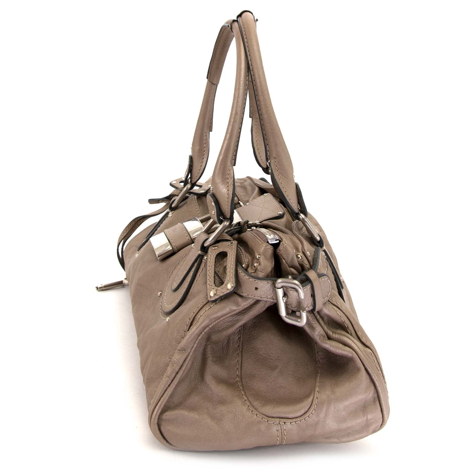 achetez authentique Chloé Taupe Paddington Bag chez labellov vintage boutique de mode