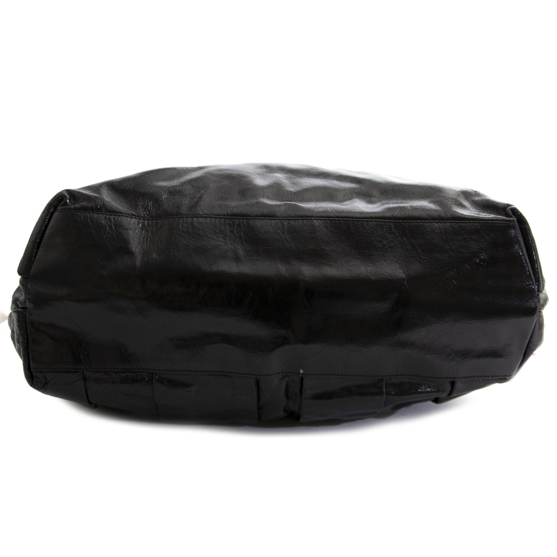 See By Chloé Black Patent Leather Tote Bag at Labellov Antwerp. Buy secondhand designer bags.