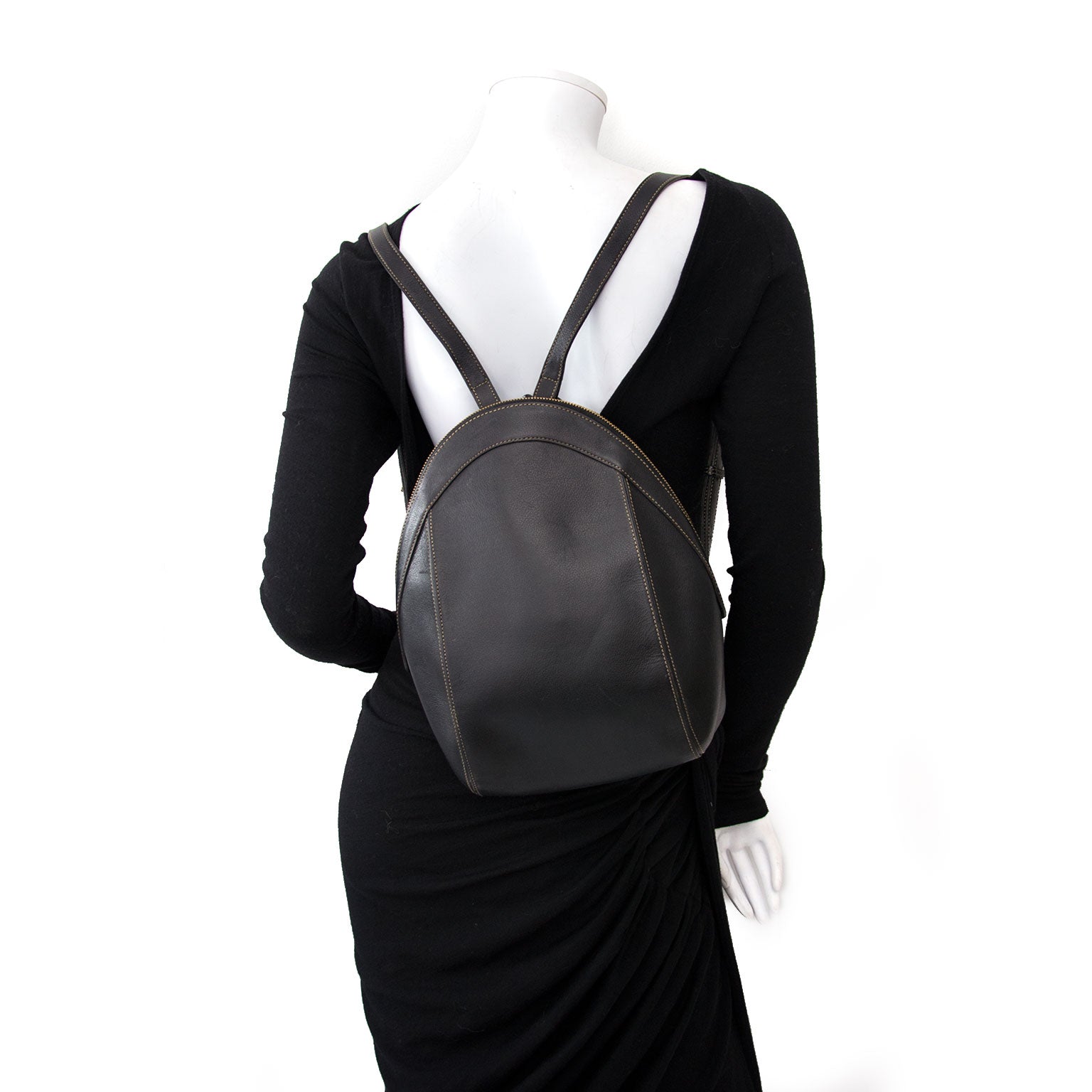 Bent u opzoek naar een bruine Delvaux Amitie handtas? Winkel veilig online bij Labellov.com