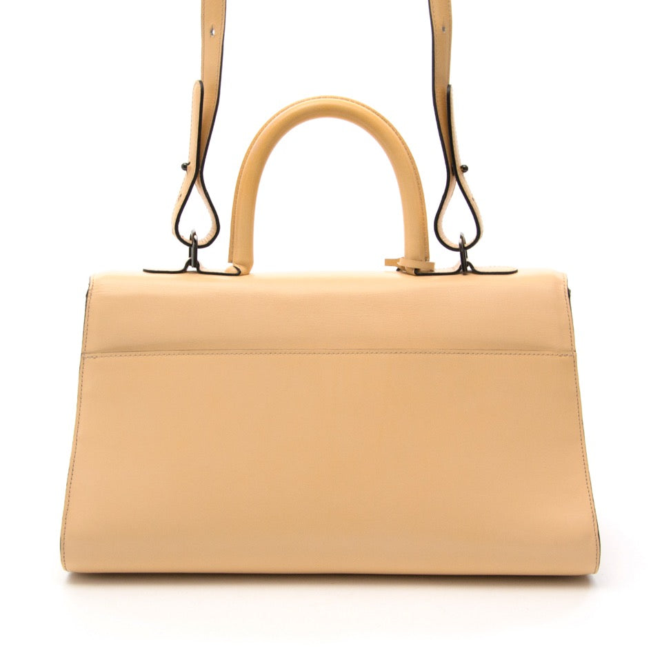 Koop 100% authentieke Delvaux Beige Brillant East West Bag aan de beste prijs online