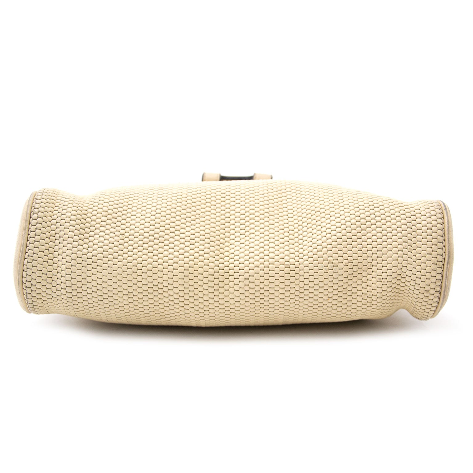 Buy and sell your preloved designer bags for the best rates online at Labellov luxury