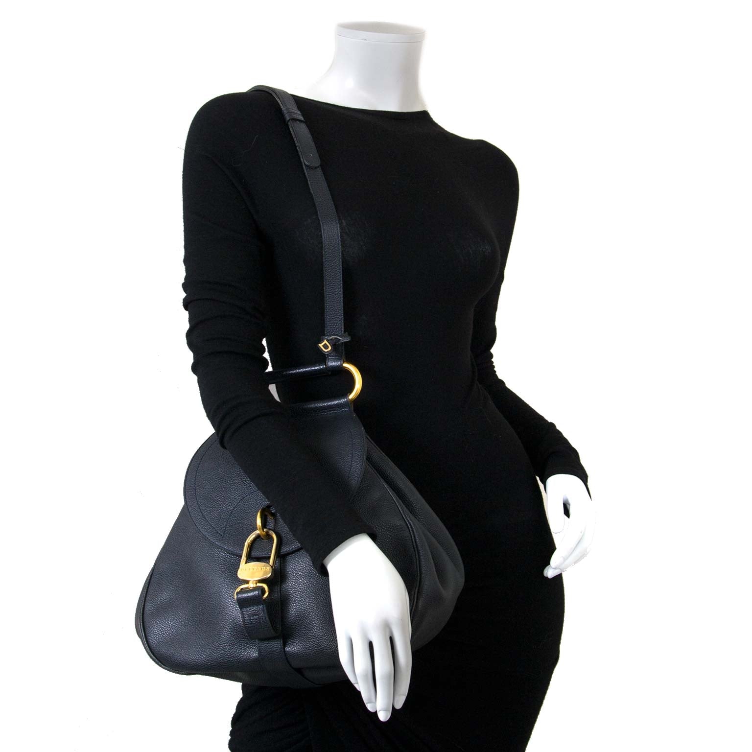 Delvaux Dark Blue Cerceau Bag now for sale at labellov vintage fashion webshop belgium