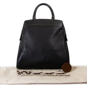 We buy and sell your authentic designer bags and sell them for you. Come to the showroom in Antwerp.