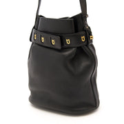 Authentieke Delvaux Black Bucket Shoulder Bag voor de juiste prijs bij LabelLOV vintage webshop. Veilig online winkelen. Luxe, vintage, mode. Antwerpen, België.
