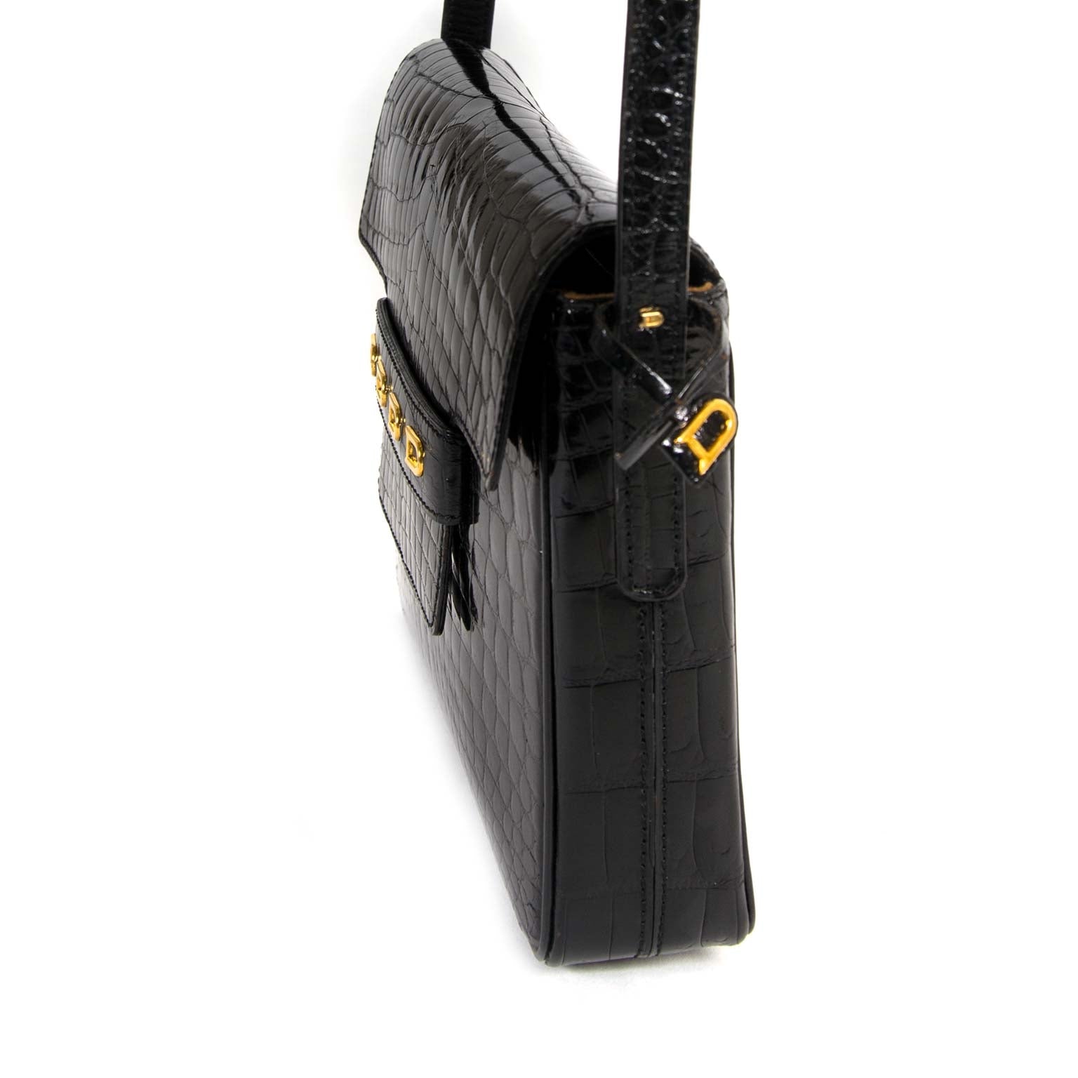 Bent u op zoek naar een authentieke Delvaux Black Croco D Cross Body Bag ?
