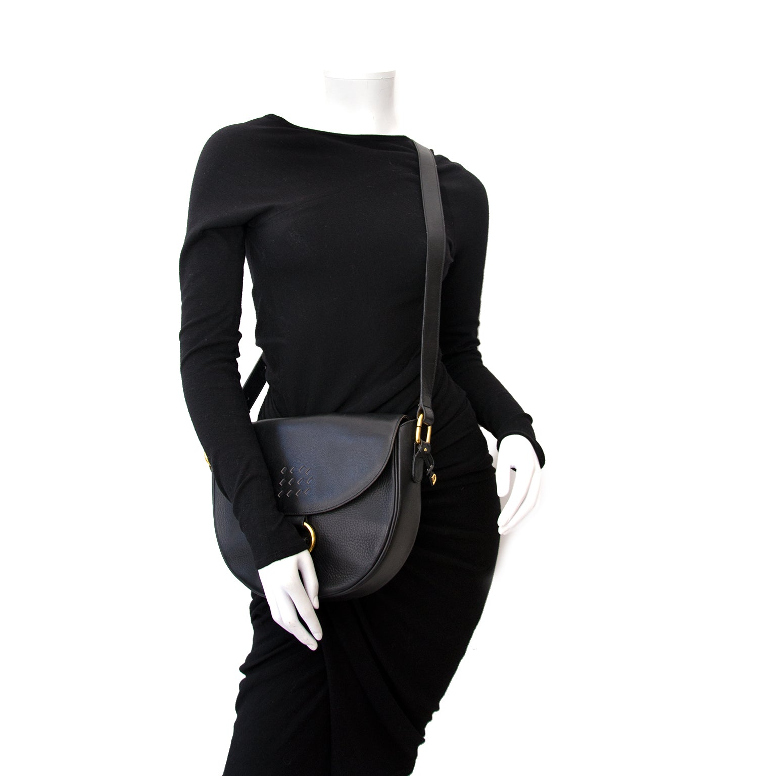 shop online secondhand luxury bags acheter en ligne comme neuf sac a epaule Delvaux bleu marine auccasion