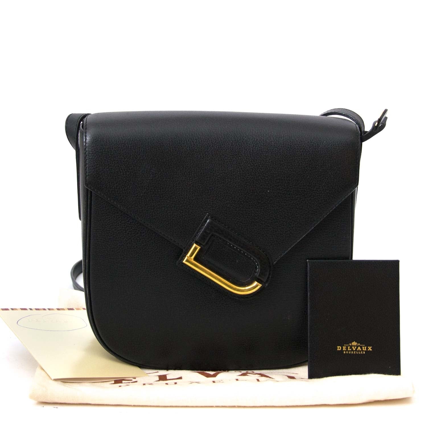 labellov vintage fashion webshop belgium with delvaux bags