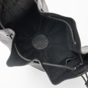 The magnetic closure has the golden D emblem on it, which is very eye-catching shop safe online
