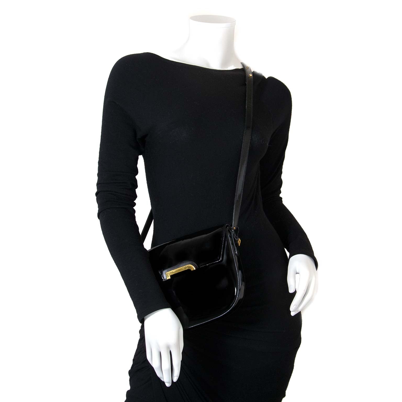 Are you looking for an authentic vintage designer bag?