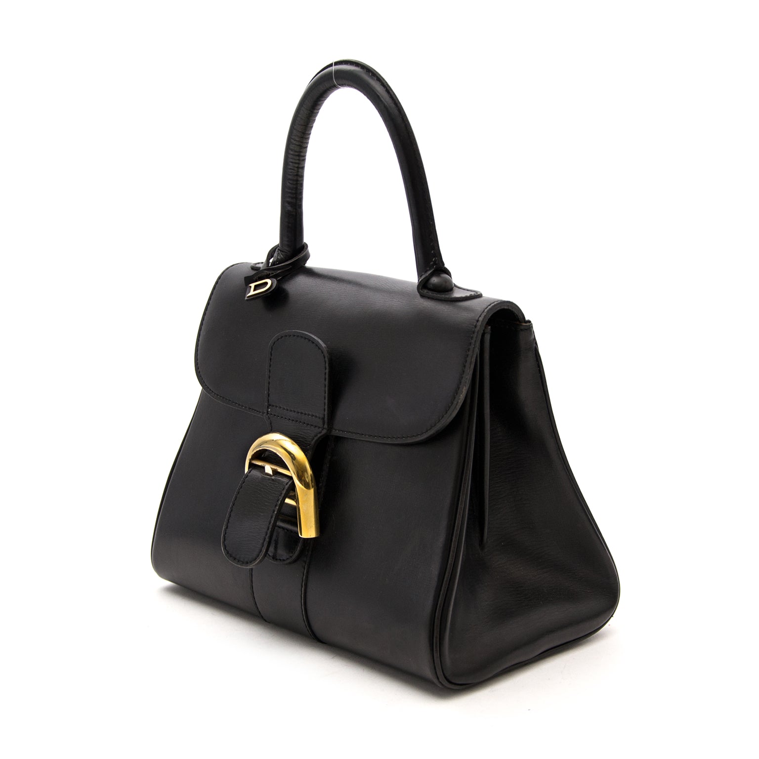 Searching for the perfect Delvaux Brillant handbag? We buy and sell your 100% authentic handbags for the best price. Zoekt u de ideale Delvaux Brillant handtas? Wij kopen en verkopen uw 100% authentieke handtassen voor de beste prijs.