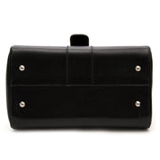 Searching for the perfect black Delvaux handbag? We buy and sell your 100% authentic handbags for the best price. Zoekt u de ideale zwarte Delvaux handtas? Wij kopen en verkopen uw 100% authentieke handtassen voor de beste prijs.