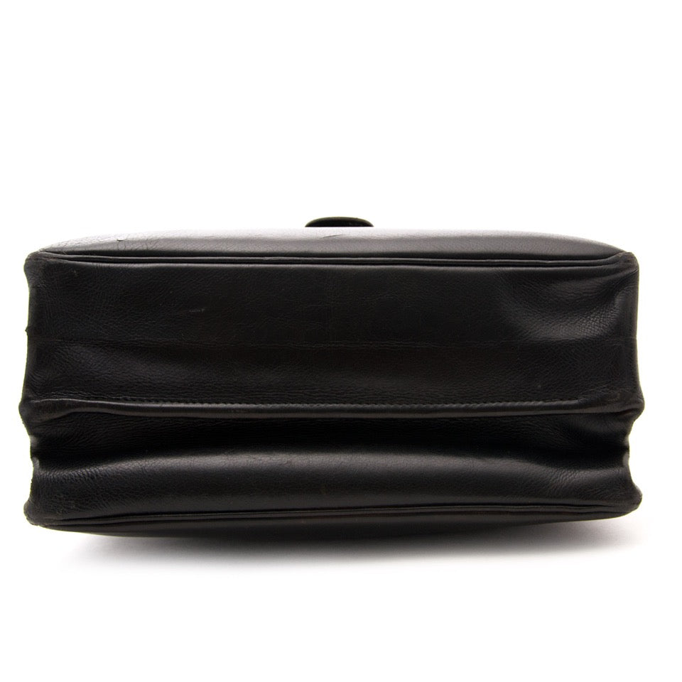 Vintage Delvaux Brillant shoulder bag. Authentic secondhand Delvaux bags at the right price at LabelLOV vintage webshop. Safe and secure online shopping. Authentieke tweedehands Delvaux tassen met juiste prijs bij LabelLOV.