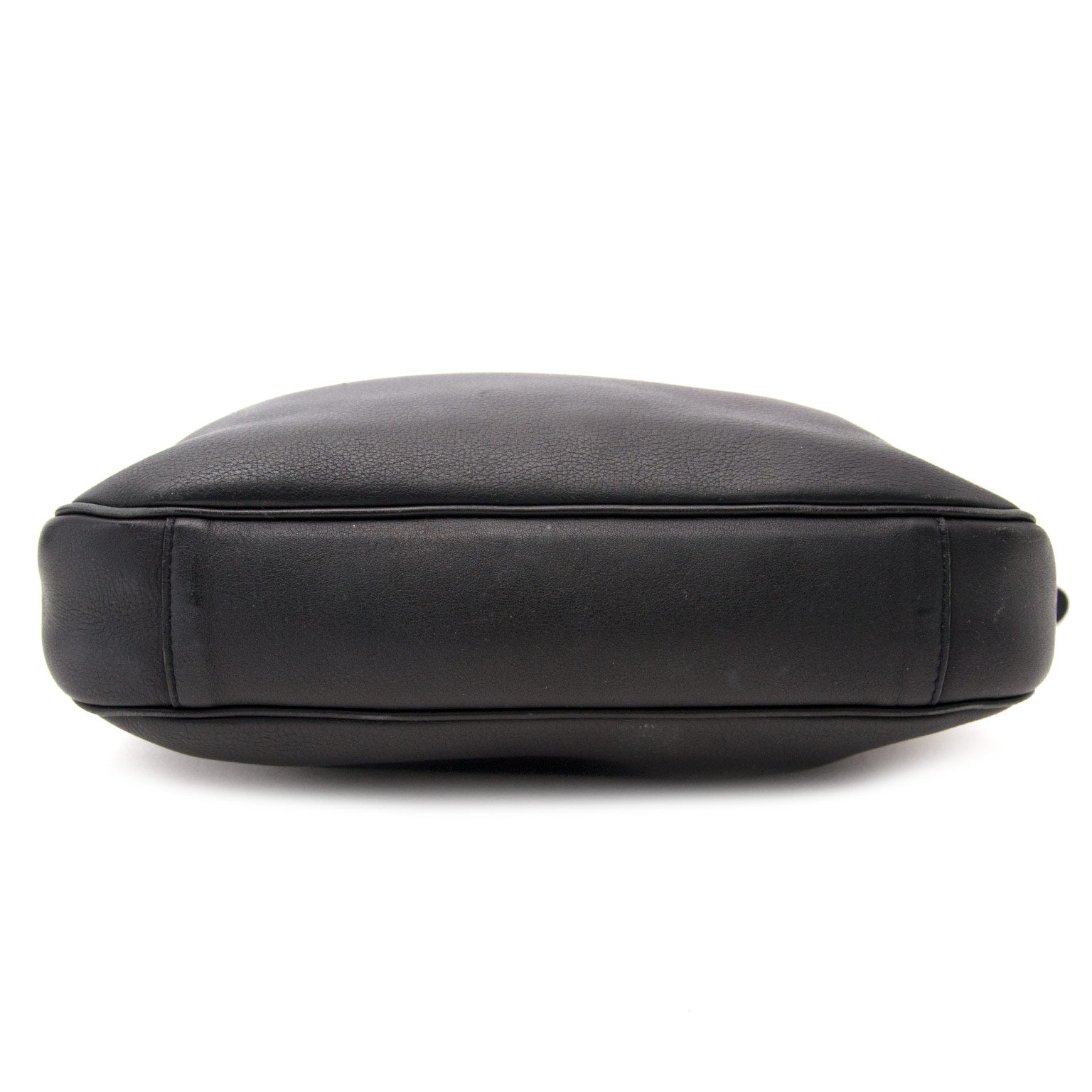 Acheter secur en ligne votre sac a mains en cuir noir de Delvaux pour le meilleur prix chez Labellov