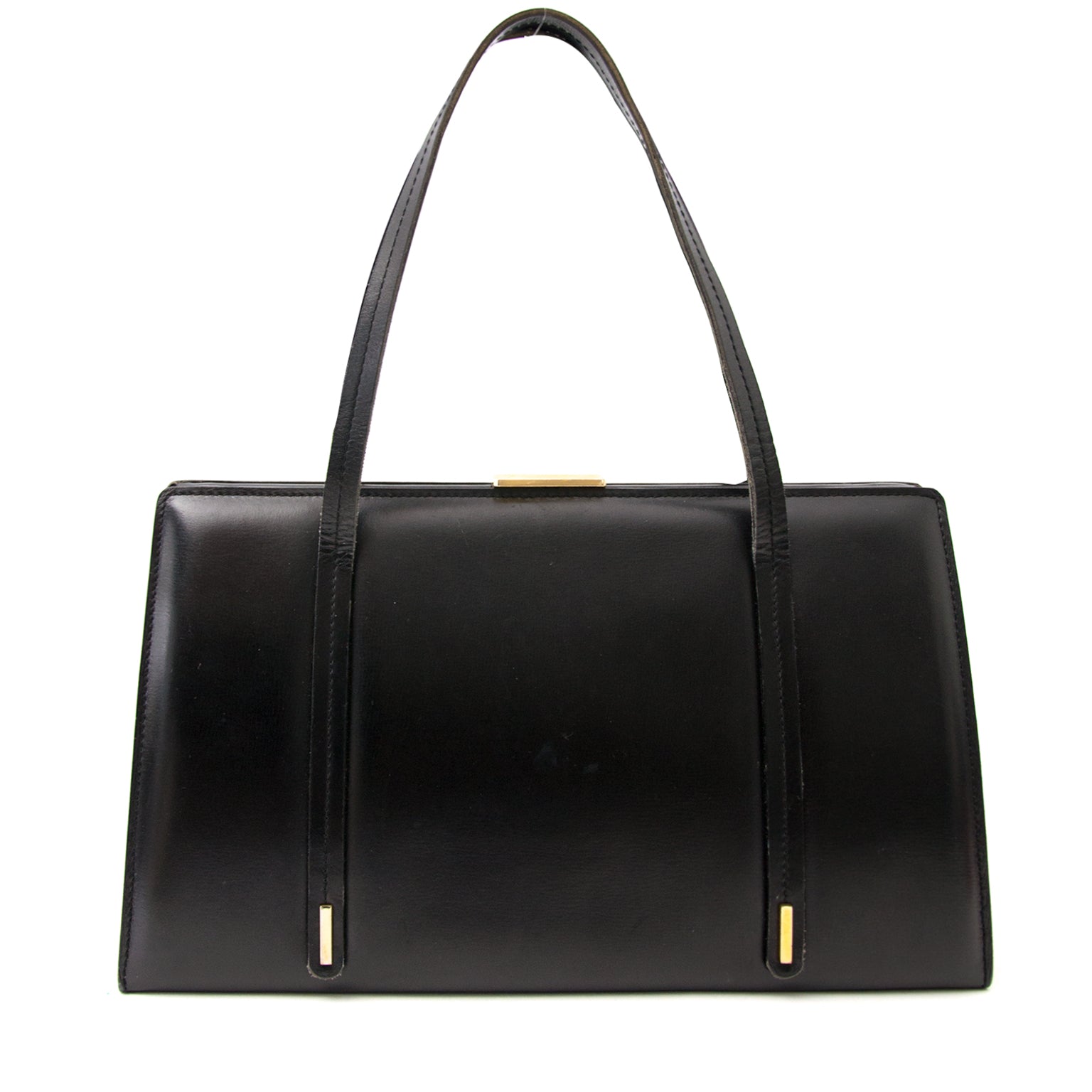 Buy and sell your preloved designer bags for the best rates online at Labellov luxury