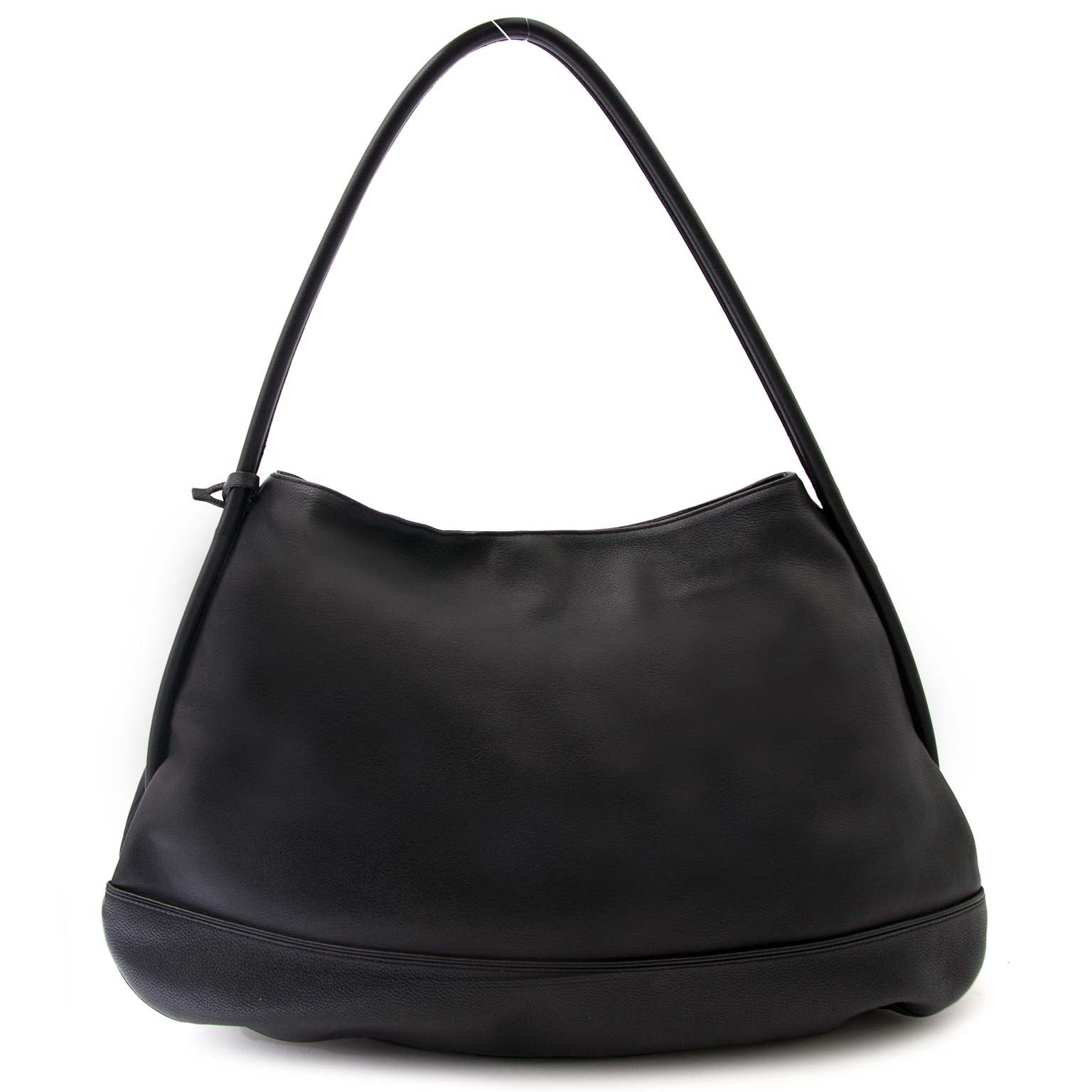 Delvaux Black Leather Large Shopper Tote Buy authentic designer Delvaux secondhand bags at Labellov at the best price. Safe and secure shopping. Koop tweedehands authentieke Delvaux tassen bij designer webwinkel labellov.