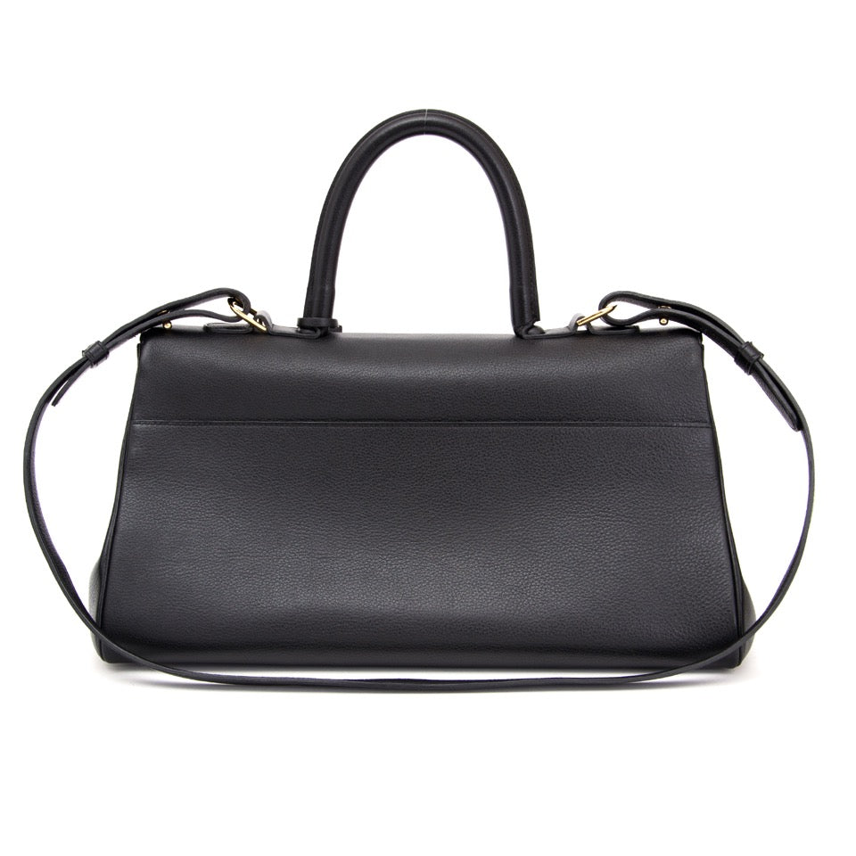Authentieke Delvaux Brillant East West in zwart sellier leder voor juiste prijs bij LabelLOV vintage webshop. Delvaux Brillant East West Black sellier leather. Veilig online winkelen. Luxe, vintage, mode. Antwerpen, België.