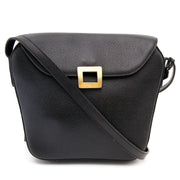 Buy and sell your preloved designer bags for the best rates online at Labellov luxury