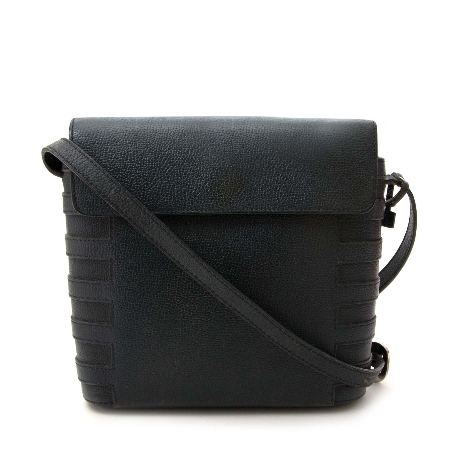 koop Delvaux Blue Leather Shoulder Bag bij labellov voor de beste prijs