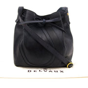 Buy vintage Delvaux crossbody bags for the best price at Labellov webshop. Safe and secure online shopping with 100% authenticity. Acheter vintage Delvaux crossbody bags pour le meilleur prix.