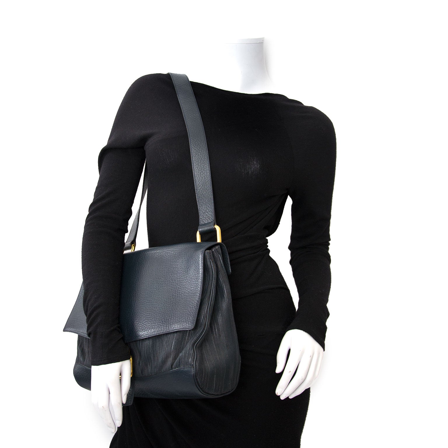Koop en verkoop uw designer delvaux handtas tegen de beste prijs bij labellov.com