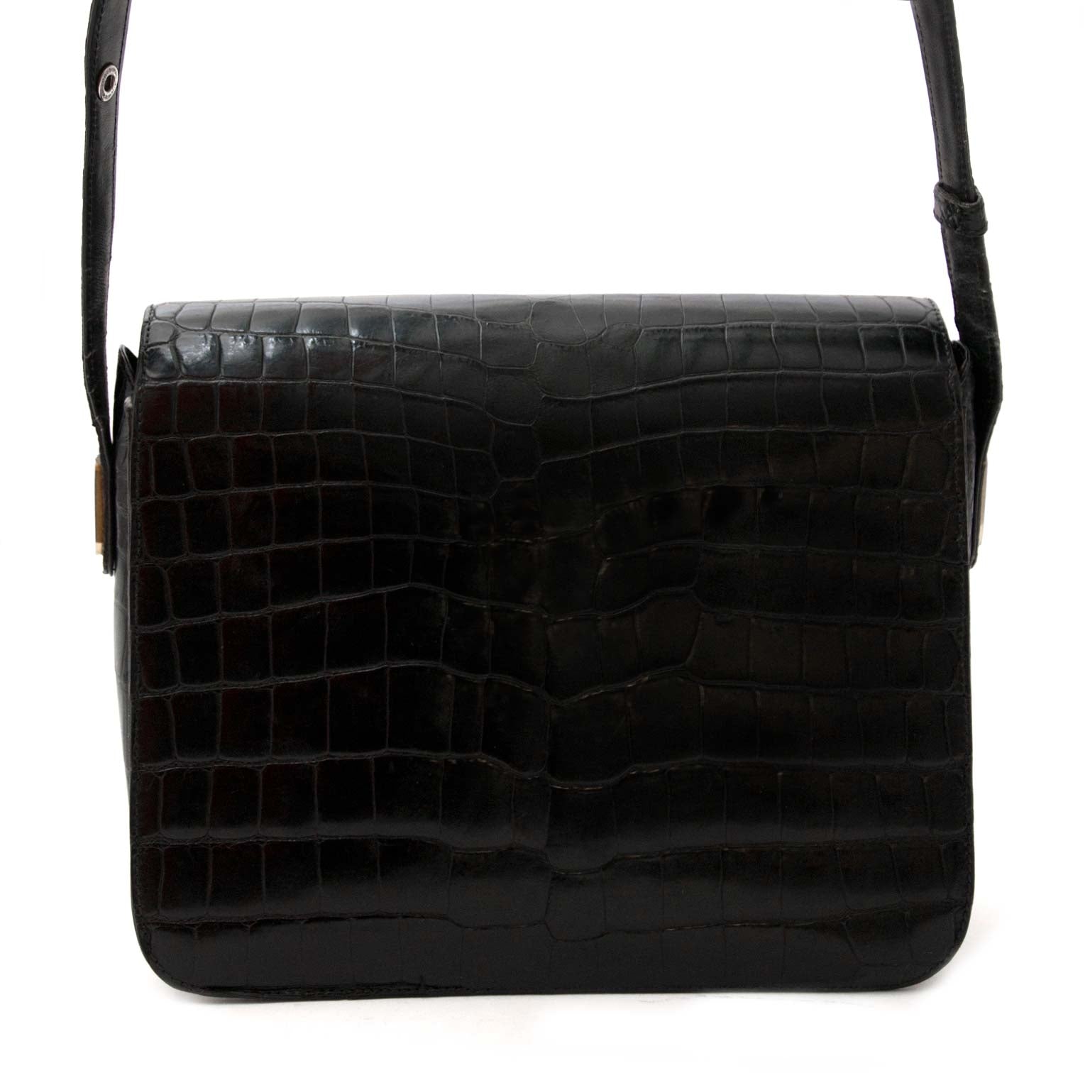 Secondhand authentic Delvaux bags for sale at Labellov