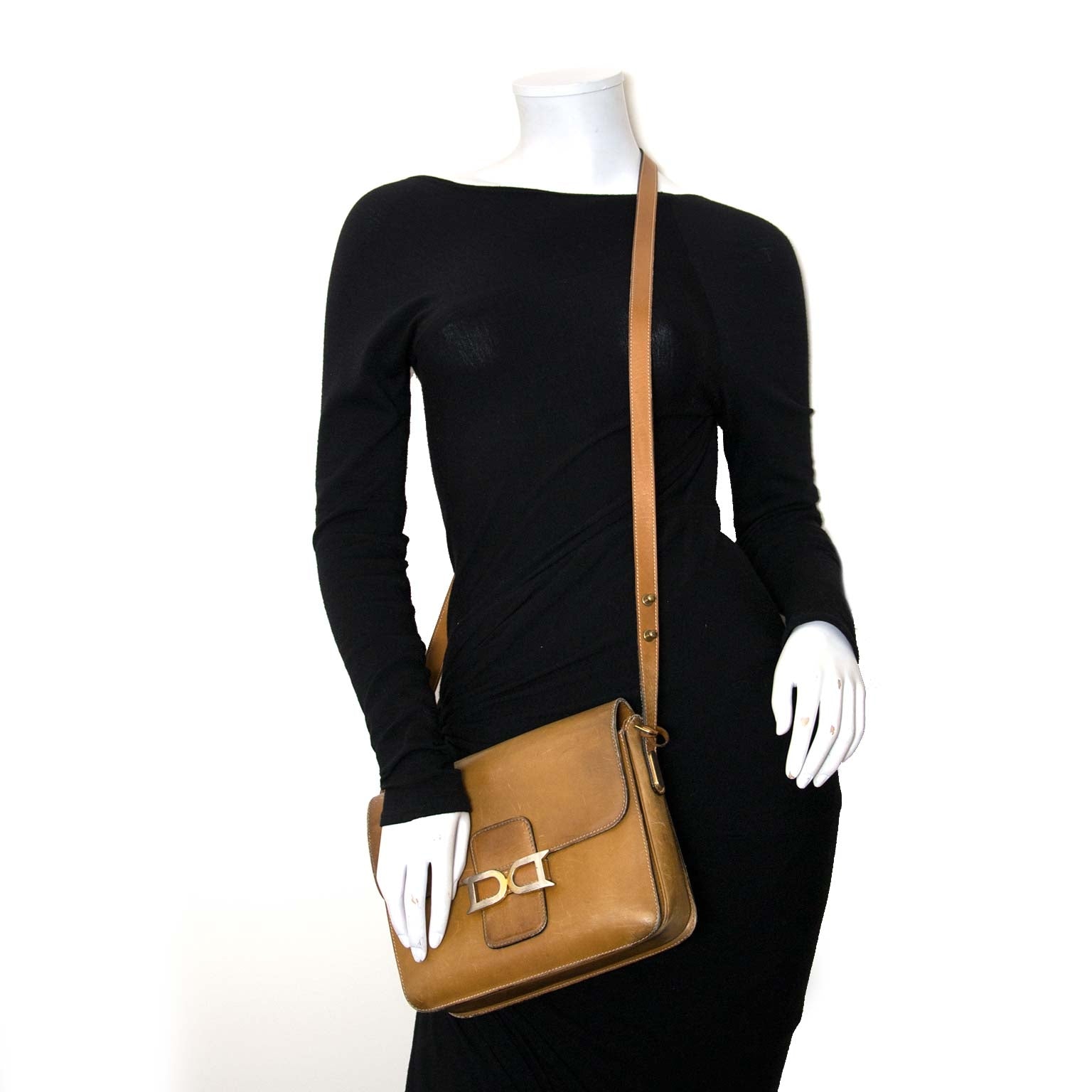 Acheter secur en ligne votre sac Delvaux Fauve Bourgogne Crossbody Bag pour le meilleur prix