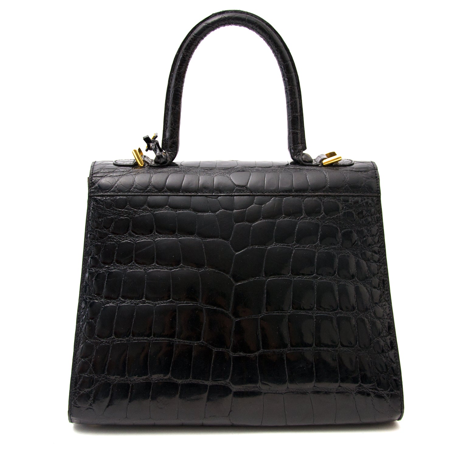 Buy and sell your preloved designer bags for the best rates online at Labellov luxury
