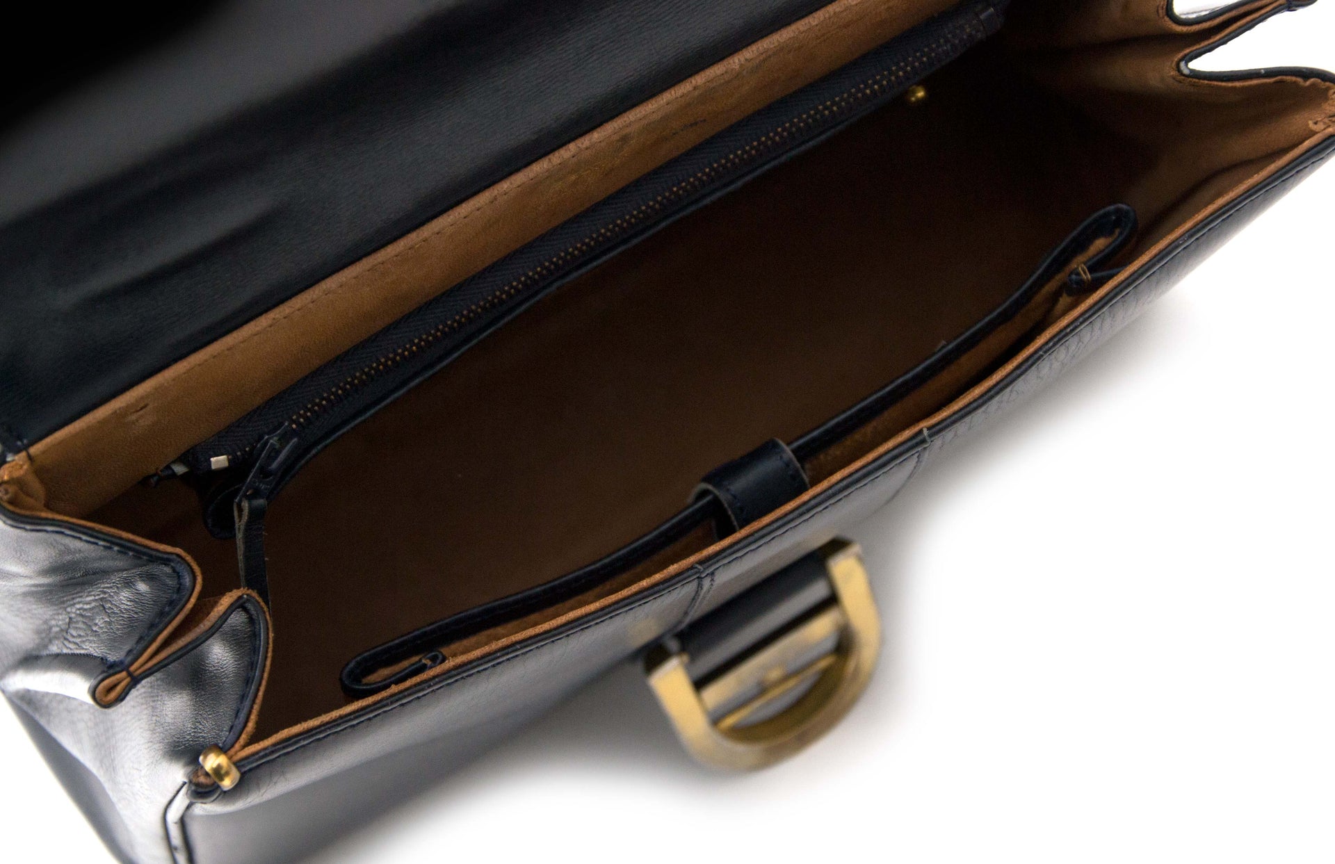 Achetez enligne Delvaux Brillant chez labellov.com