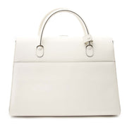 Delvaux White Brillant Double Poignée Bag Buy authentic designer Delvaux secondhand bags at Labellov at the best price. Safe and secure shopping. Koop tweedehands authentieke Delvaux tassen bij designer webwinkel labellov.