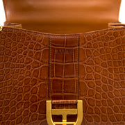 Delvaux handtassen kopen in Antwerpen bij Labellov tweedehands luxe
