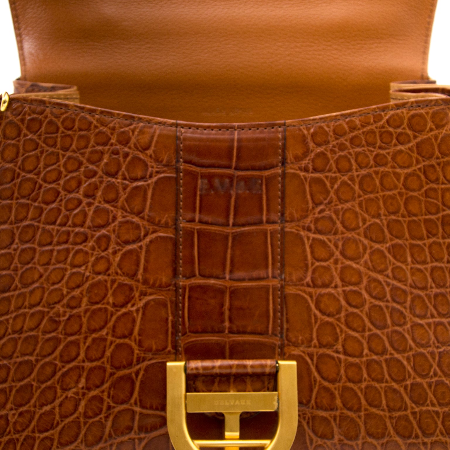 Delvaux handtassen kopen in Antwerpen bij Labellov tweedehands luxe