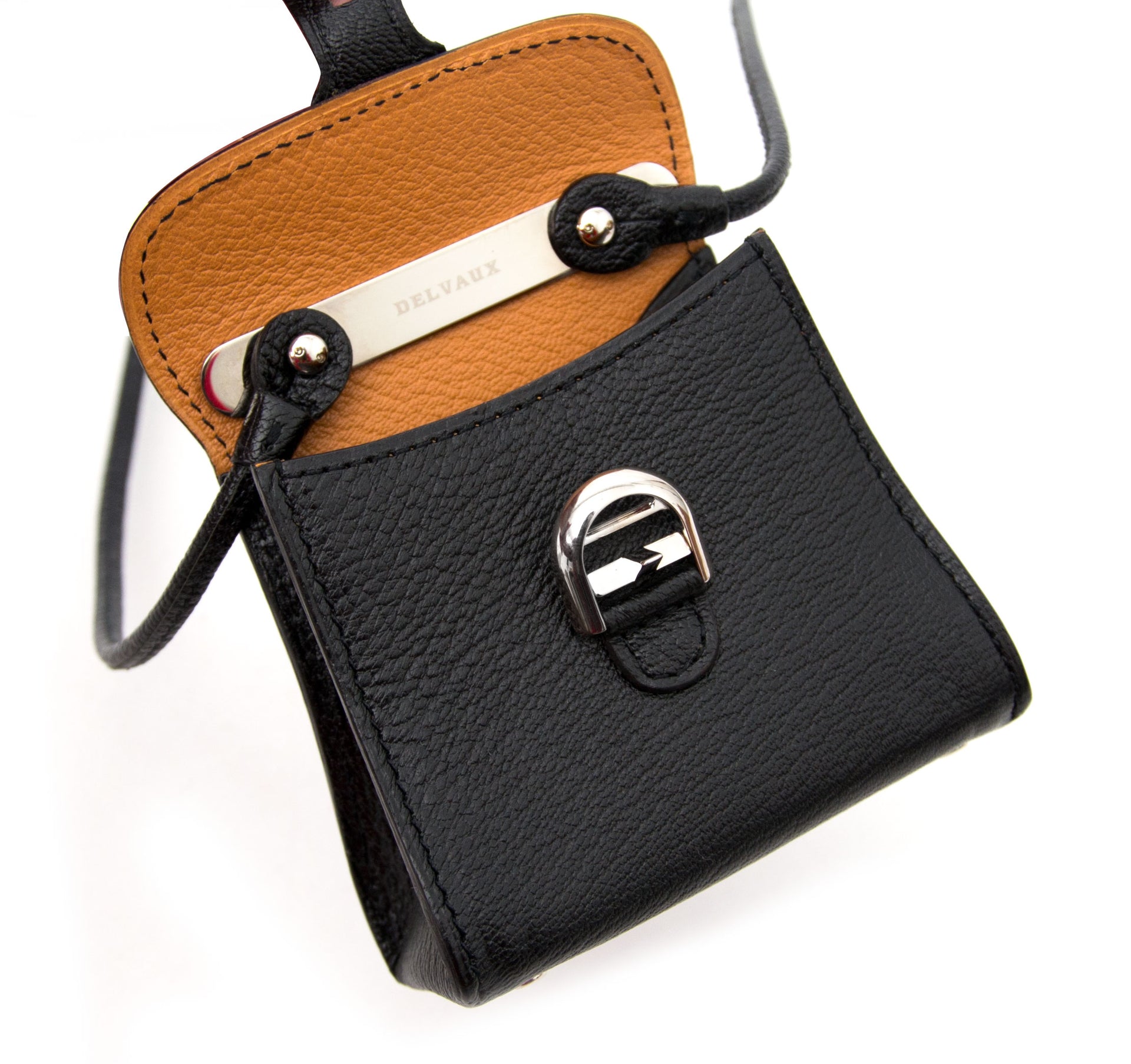 Authentieke Delvaux micro zwarte lederen tas tegen de juiste prijs te koop bij Labellov.com