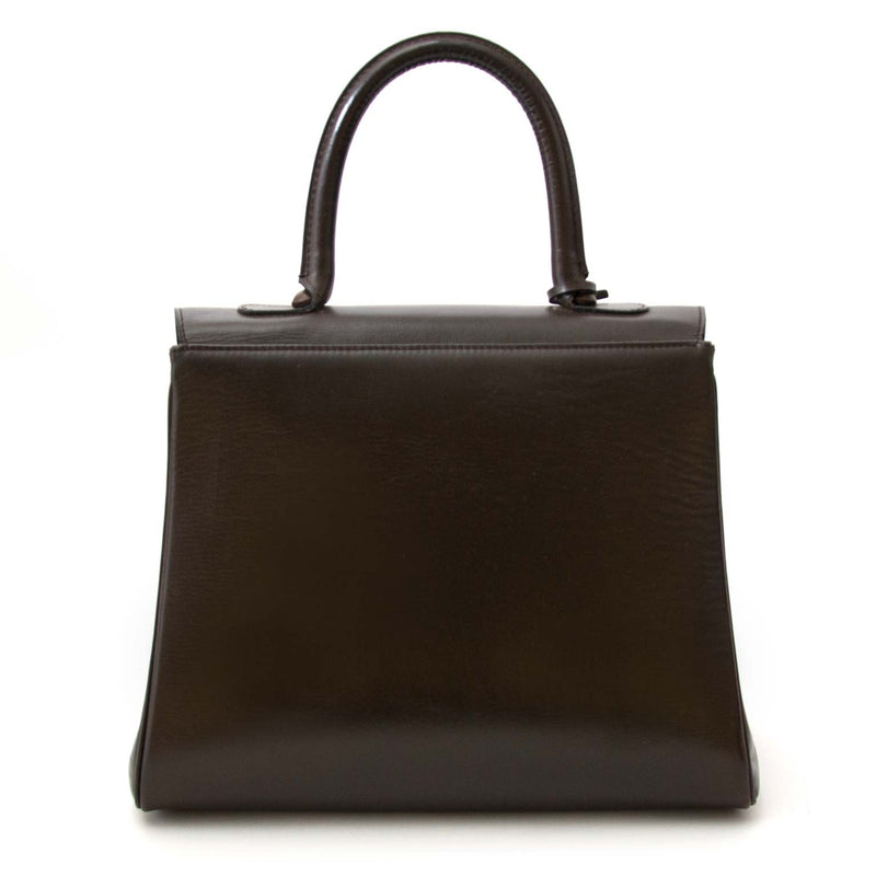 Authentic Delvaux MM bag for a good price at the Labellov webshop.