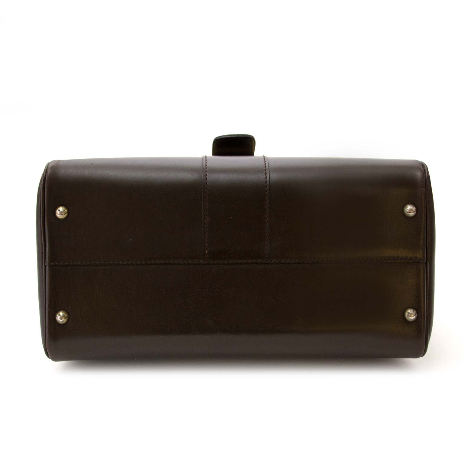 Authentic Delvaux MM bag for a good price at the Labellov webshop.