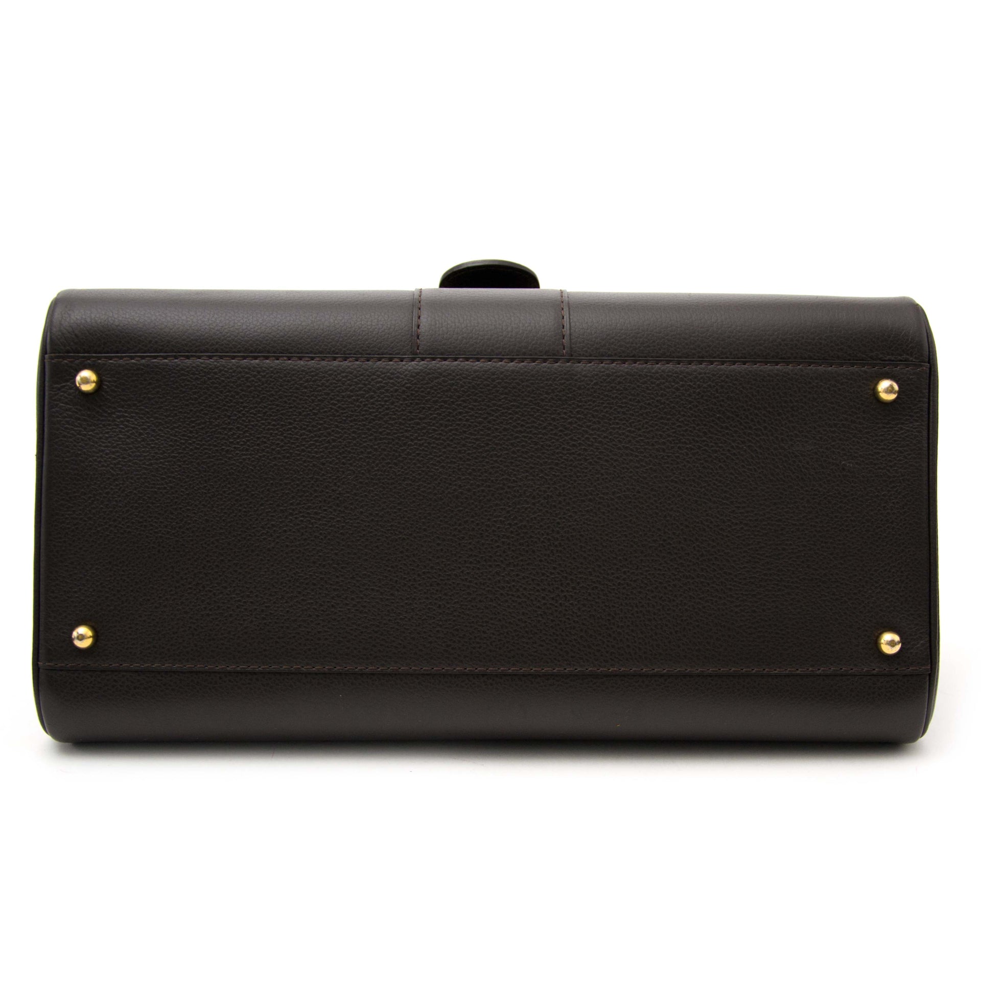 zoek je naar een tweedehands Delvaux brillant? koop veiig online of in boetiek antwerpen