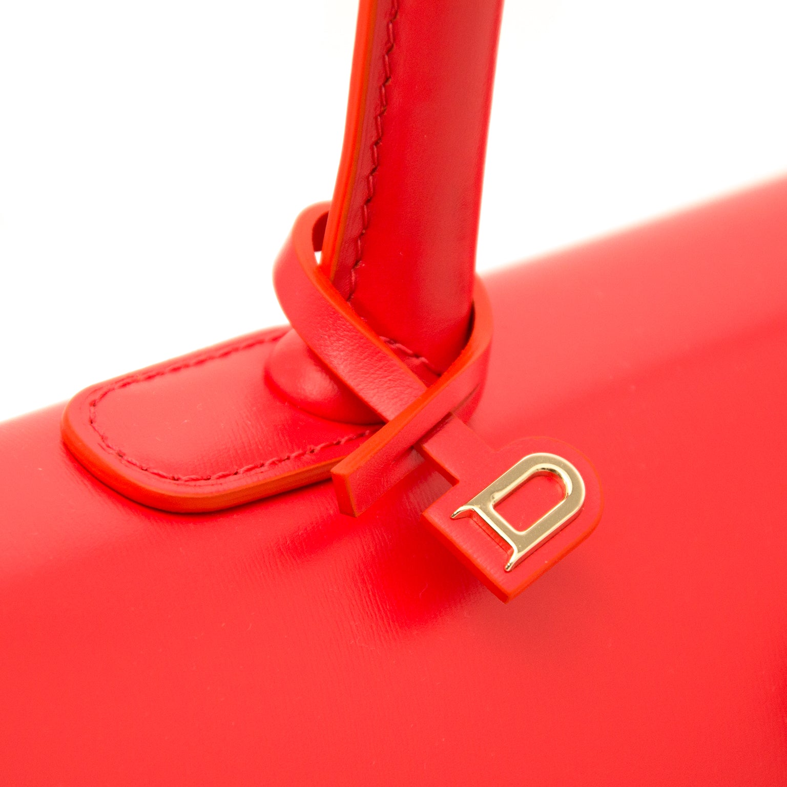 Koop een authentieke tweedehands Brand New Delvaux Brillant Coral MM