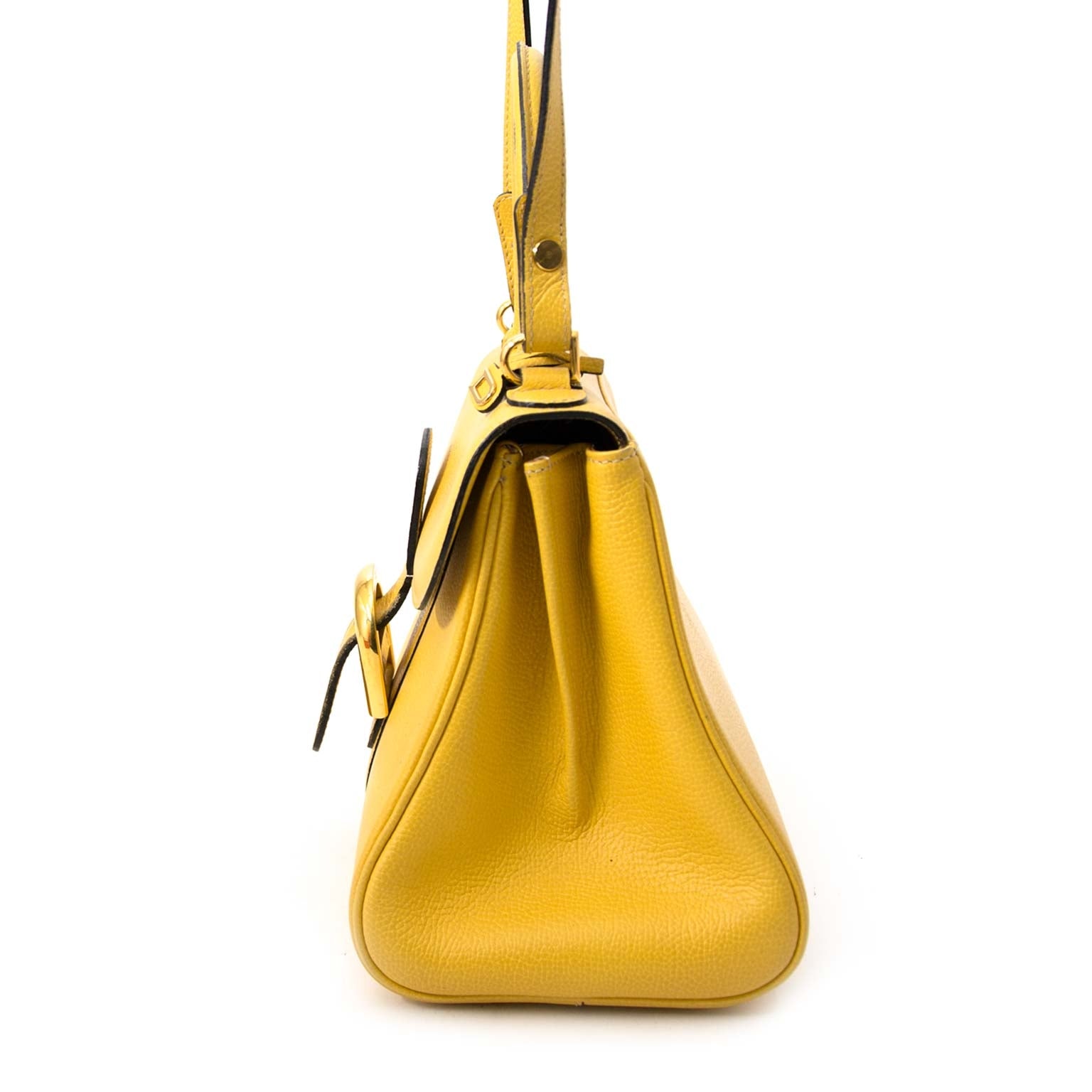 Safe and secure shopping at Labellov vintage fashion webshop with Delvaux Brillant bags