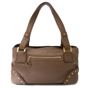 Delvaux Taupe Jaqcues Grained Leather Bag Buy authentic designer Delvaux secondhand bags at Labellov at the best price. Safe and secure shopping. Koop tweedehands authentieke Delvaux tassen bij designer webwinkel labellov.