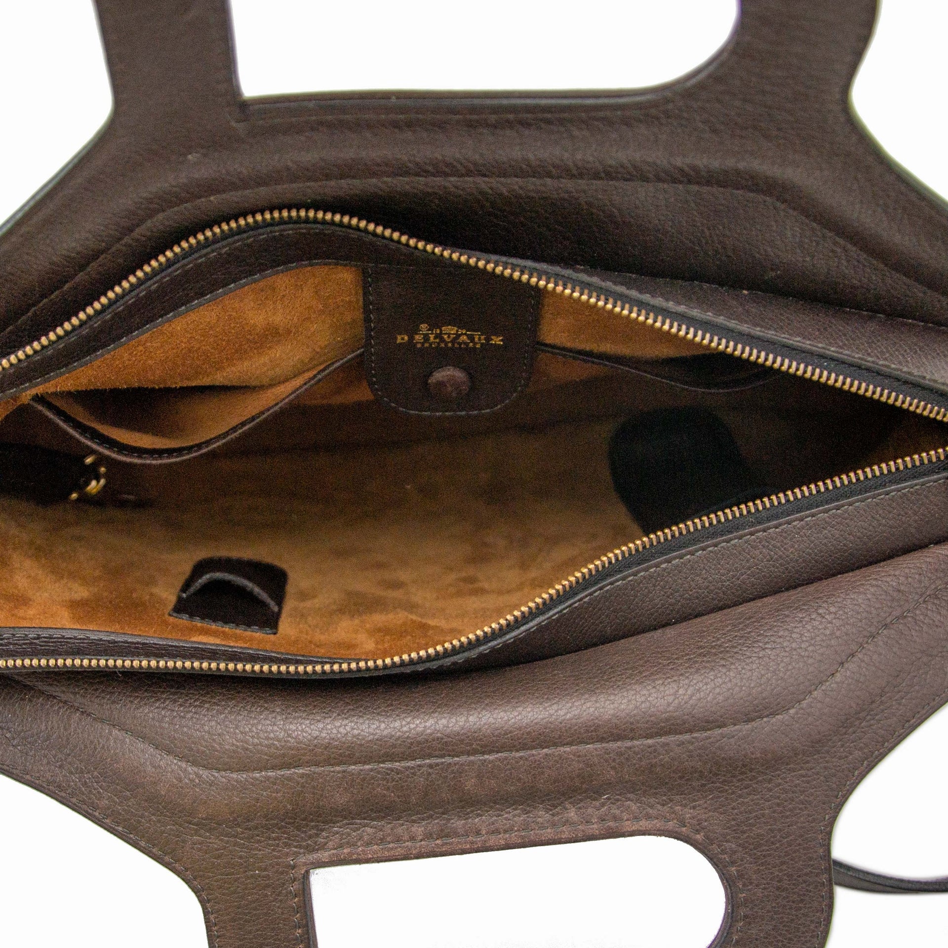 buy designer Delvaux Brown Toile De Cuir Bag for less at Labellov in Antwerp. Safe and secure shopping