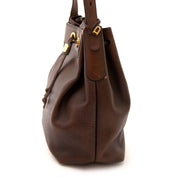 Authentieke Delvaux bruine handtas met gouden touch bij Labellov, uw vintage webshop in luxe artikelen.
