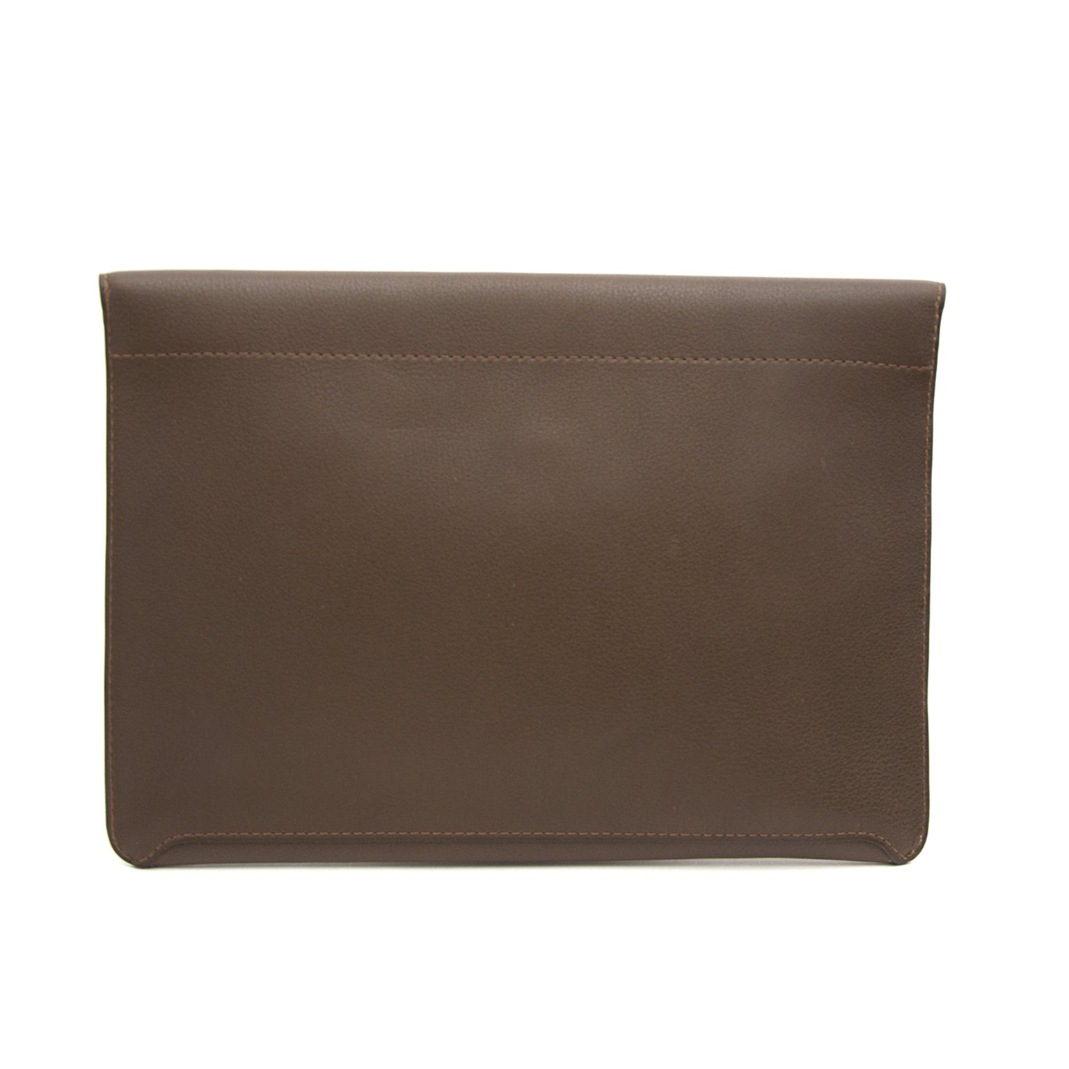 Delvaux Taupe Enveloppe Clutch aan de beste prijs te koop via Labellov