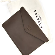 We buy and sell your Delvaux Taupe Enveloppe Clutch bag for the best prixe