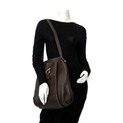 Achetez un authentique Delvaux sac à main pour le bon prix chez LabelLOV.