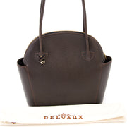 Second hand Delvaux dark brown shoulder bag for the best price at Labellov webshop. Safe and secure online shopping with 100% authenticity. Seconde main Delvaux brun foncé sac à epaule pour le meilleur prix.