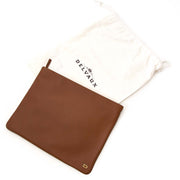 Delvaux Brown Leather Pochette Clutch kopen en verkopen aan de beste prijs bij Labellov tweedehands desiger items bij Labellov online