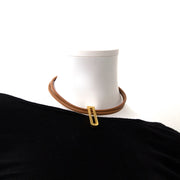 shop your secondhand worldwide shipping acheter en ligne comme neuf Delvaux Cognac D Necklace pour le meilleur prix