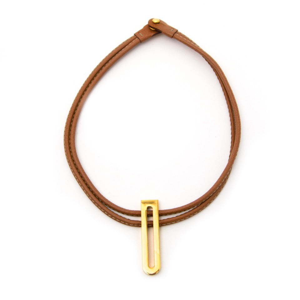 acheter en ligne comme neuf Delvaux Cognac D Leather Necklace pour le meilleur prix