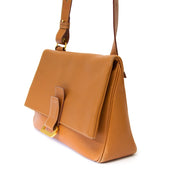 Buy vintage Vintage Delvaux cognac shoulder bag at the right price at LabelLOV vintage webshop. Luxe, vintage, fashion. Safe and secure online shopping. Antwerp, Belgium.