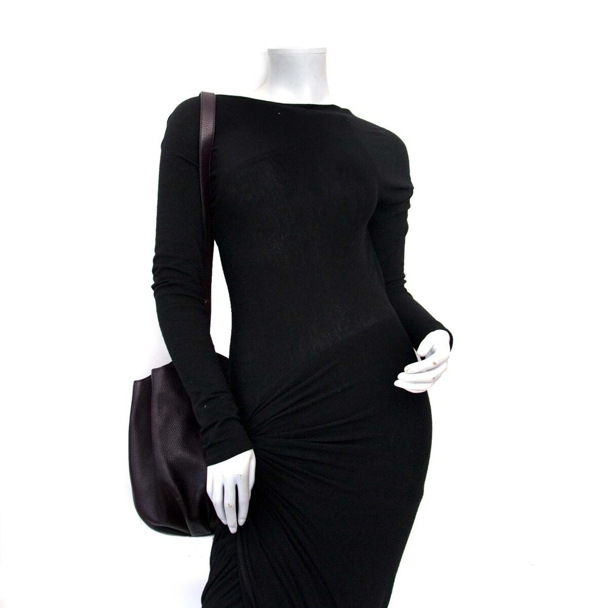 Achetez un authentique Delvaux sac de main pour le bon prix chez LabelLOV.